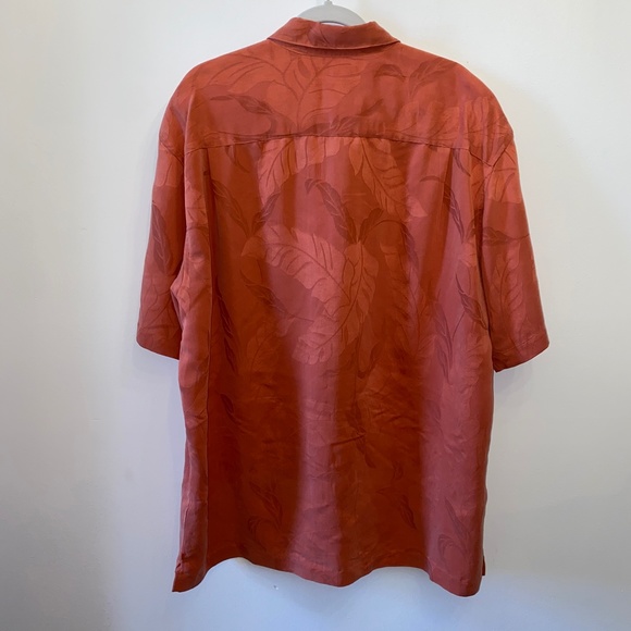 Men's Quiksilver Edition Hawaiian Style Button Down - Picture 4 of 4